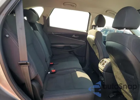 2018 Kia Sorento Lx z USA, uszkodzony, nr VIN 5XYPGDA31JG349514